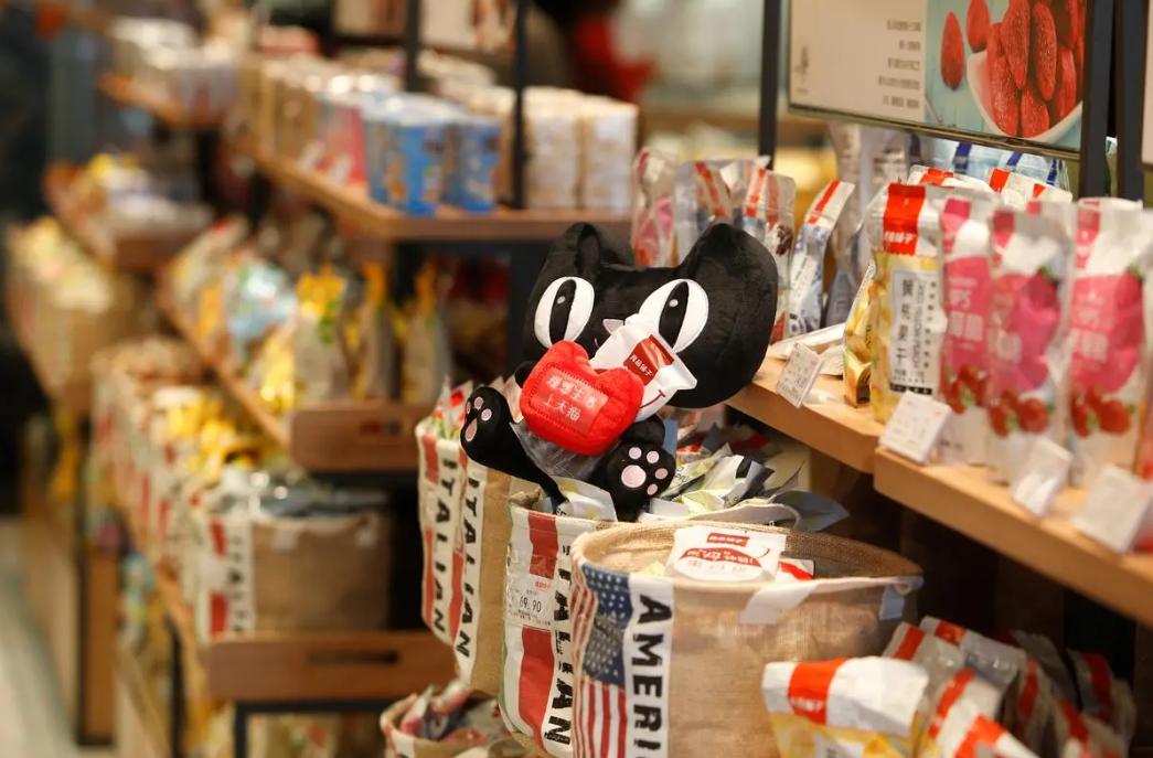 苏宁战略转型的外部推动力,苏宁易购的商业模式现状分析