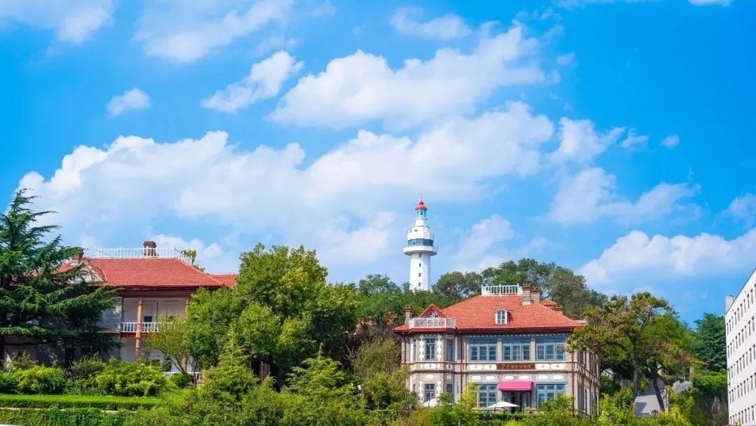 美！青山绿水间，留下一抹齐鲁红！