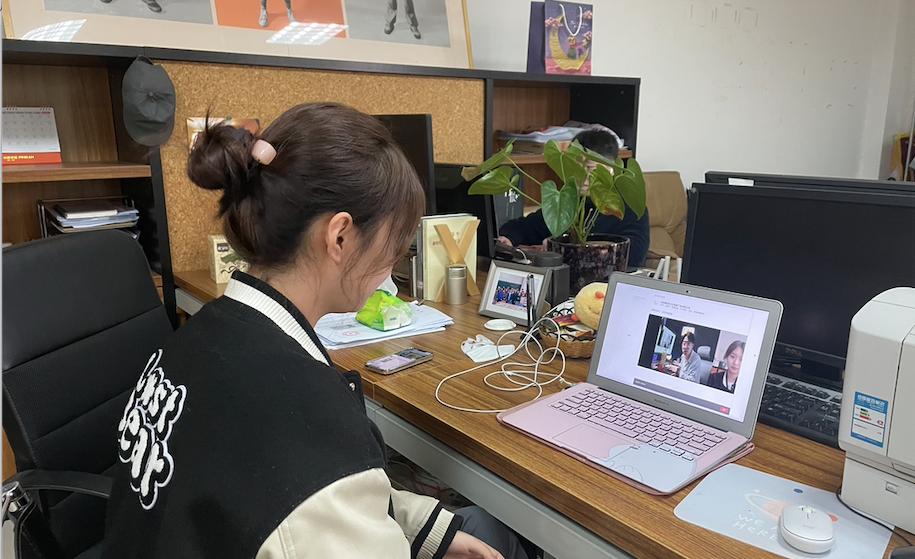 毕业生被“抢”，在校生被“盯”，沈阳城市学院学生怎么了？