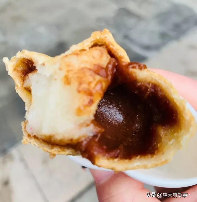 南京梅花糕白色用什么做的,关于南京梅花糕的介绍