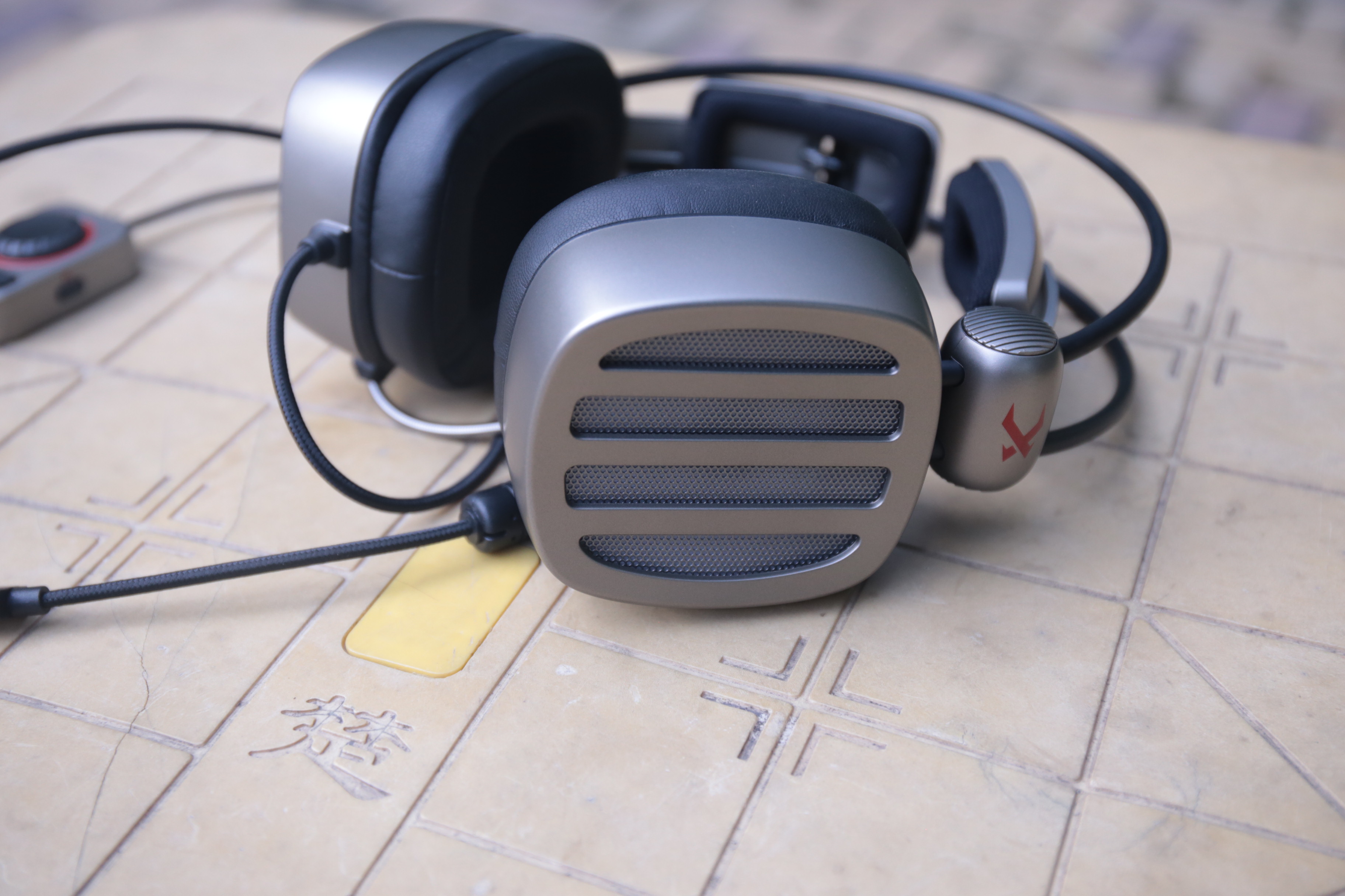 电竞耳机便宜蓝牙无线,电竞耳机推荐西伯利亚