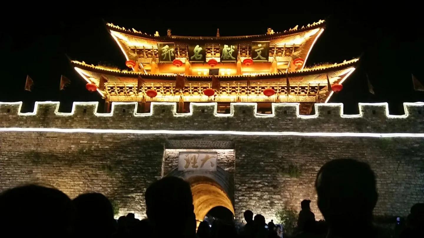 云南旅游值得推荐的景点排名,云南旅游必去的五个景点排名