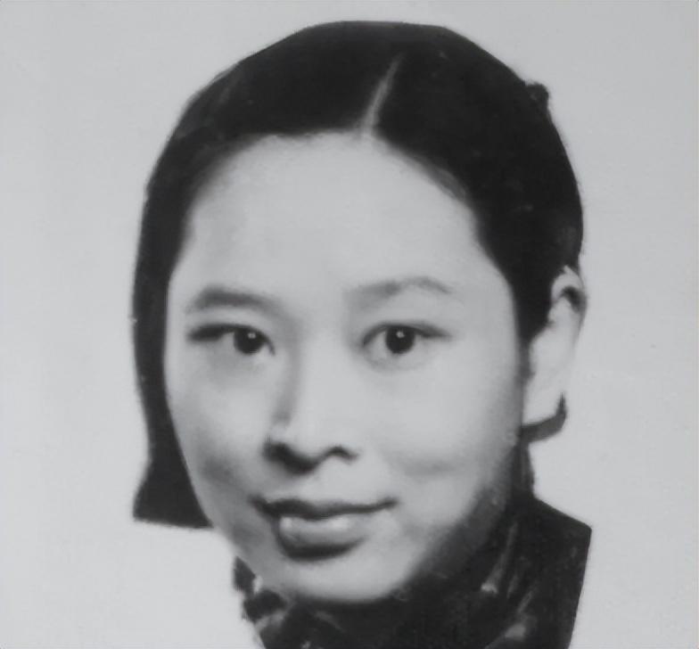 新中国成立后，十大元帅的夫人都做什么工作？又有谁授衔了？