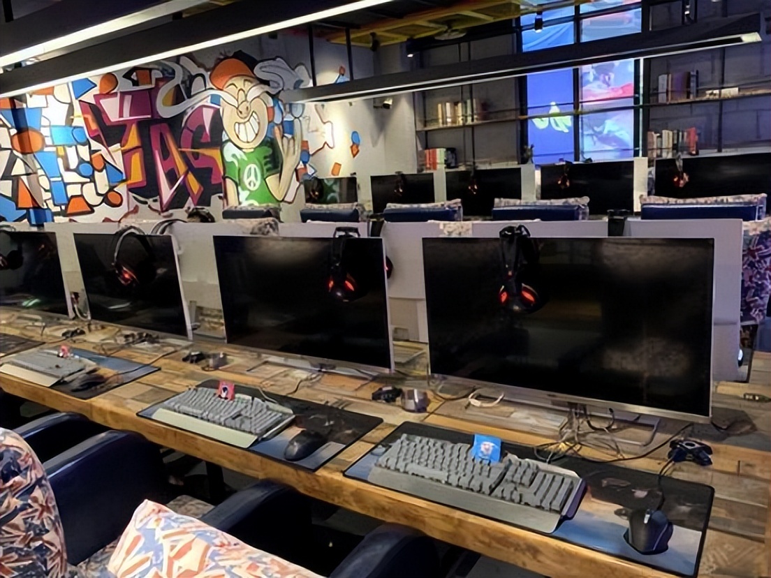 90后喜欢网吧吗,网吧为什么配置这么好