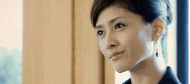 蜡笔小新里提到的女星在第几集,蜡笔小新喜欢的日本女星真人版