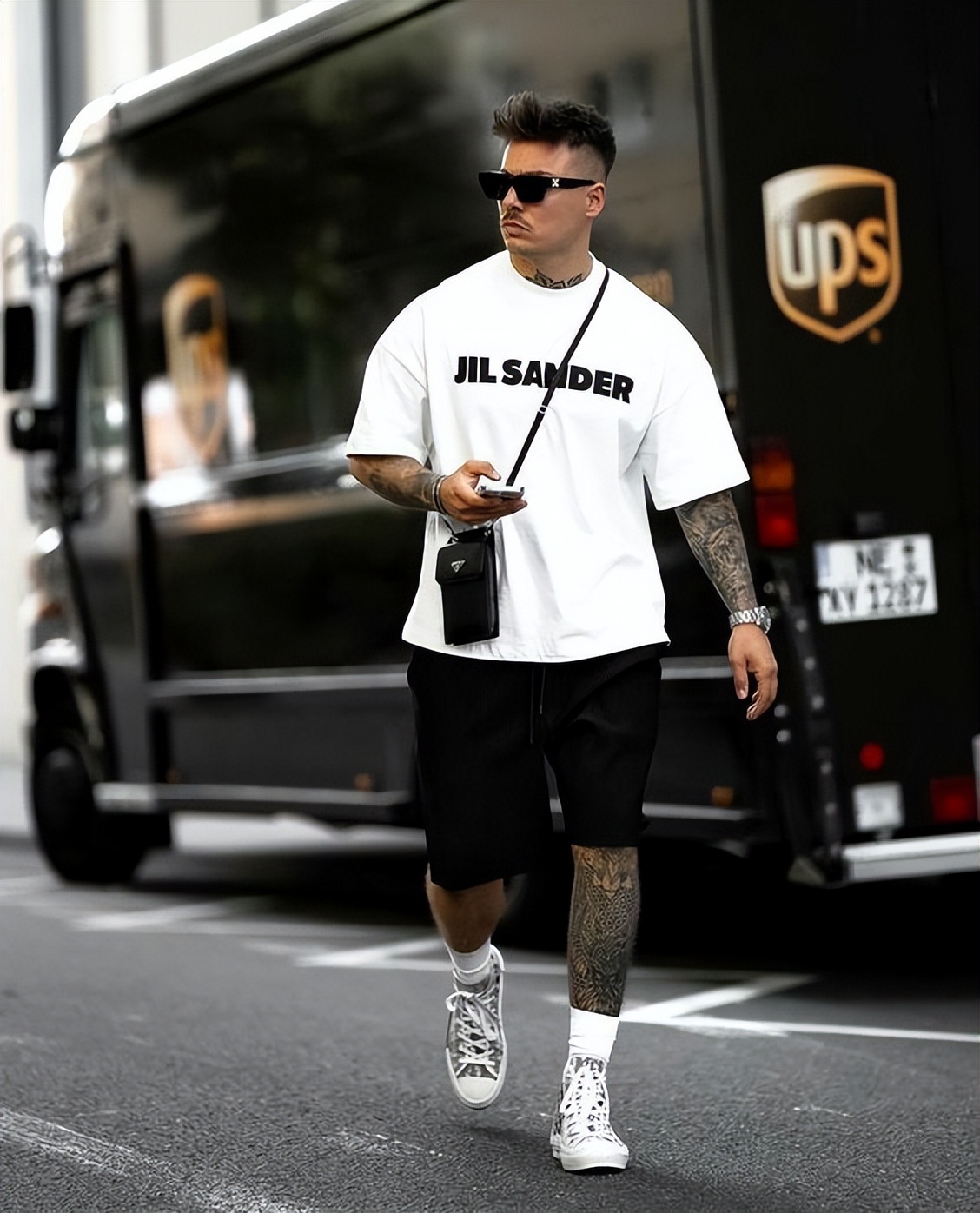 白t白裤潮款穿搭,潮流穿搭白t黑裤