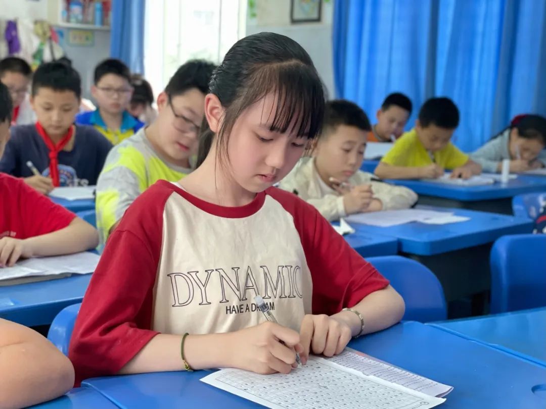 小学课后服务语文,金康园小学课后服务课