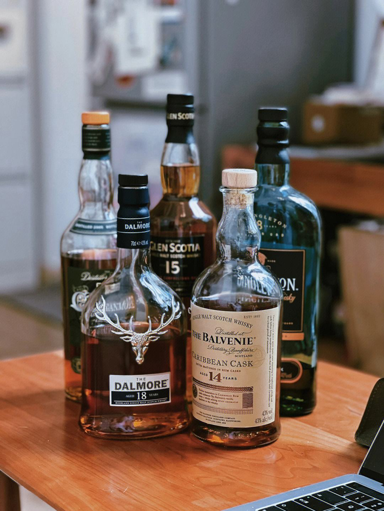 洋酒白兰地与威士忌有什么区别,威士忌酒杯和白兰地酒杯的区别