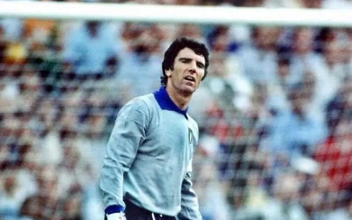 诺伊尔世界门将排名,世界最佳守门员诺伊尔