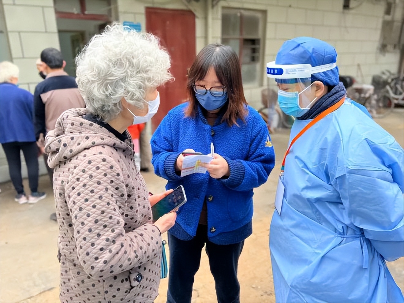 浦西封控期间要去医院怎么办,浦西封控首日
