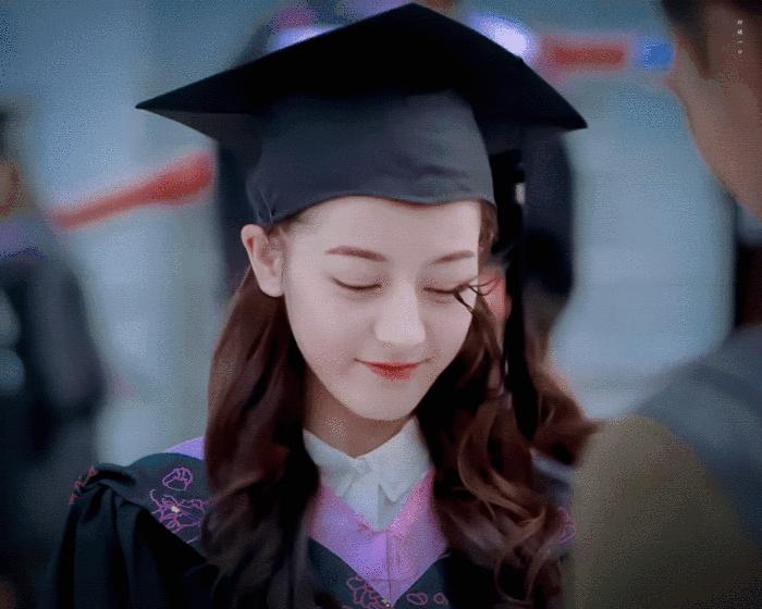 热巴和鞠婧祎谁更美,鞠婧祎迪丽热巴娜扎