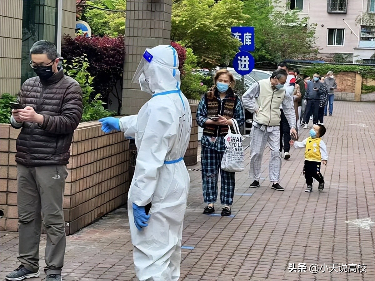 大V王小东老师，讲述他所知道的阳性案例，新冠其实没那么可怕