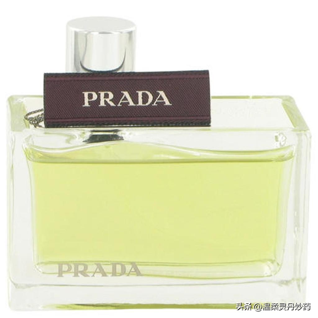 意大利普拉达时尚潮流休闲百搭,香水品牌排行普拉达