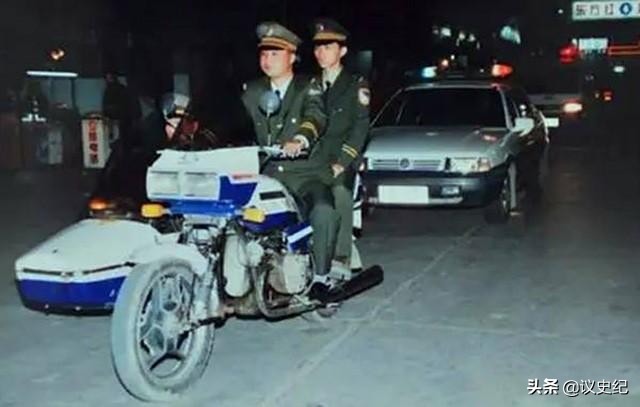 1955年，东莞一老农送菜路上捡了一袋“冬瓜”，竟牵出香港富商案