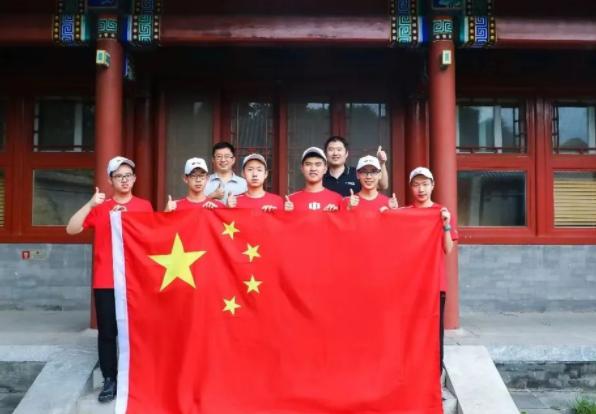 国际数学奥赛中国队夺金视频,全球数学竞赛韦东奕为什么没参加