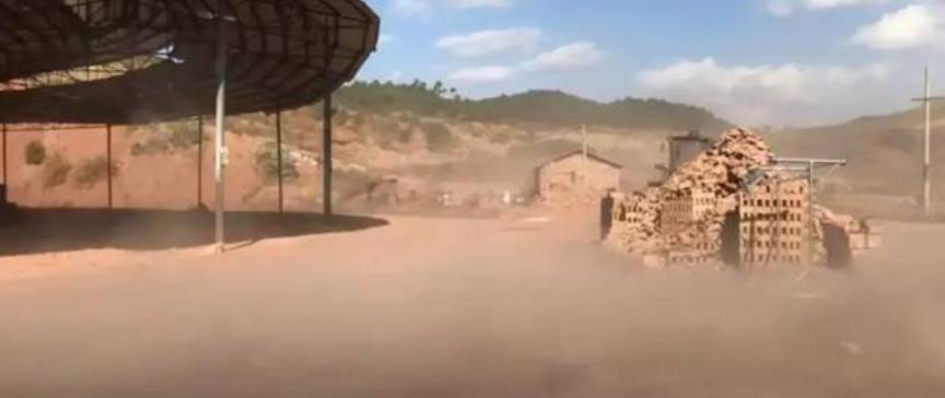 砖厂失踪2名员工找到没有,云南砖厂工人获救文山救助站电话