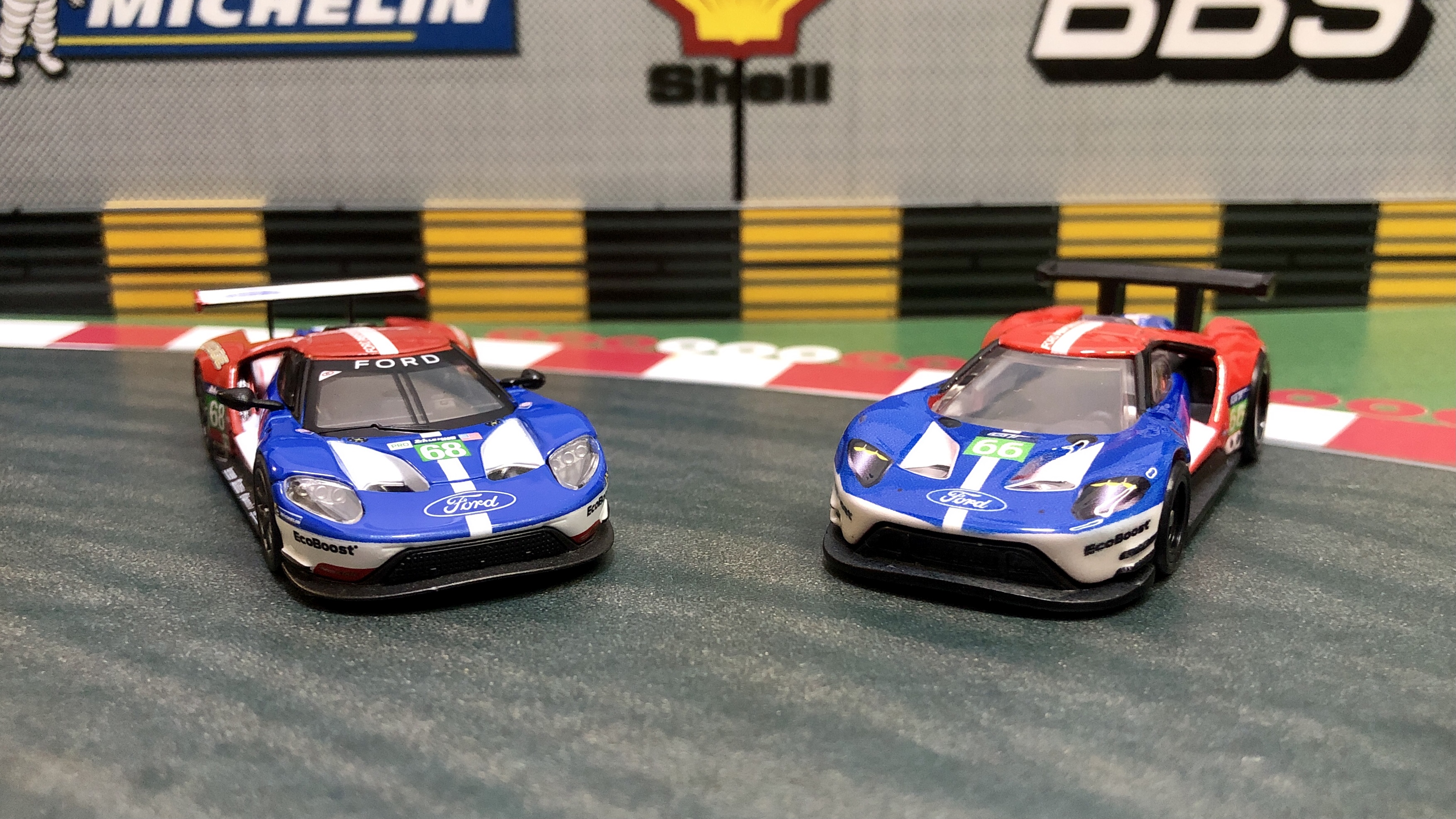 MINIGT的FordGTLM，真实的勒芒赛道传奇