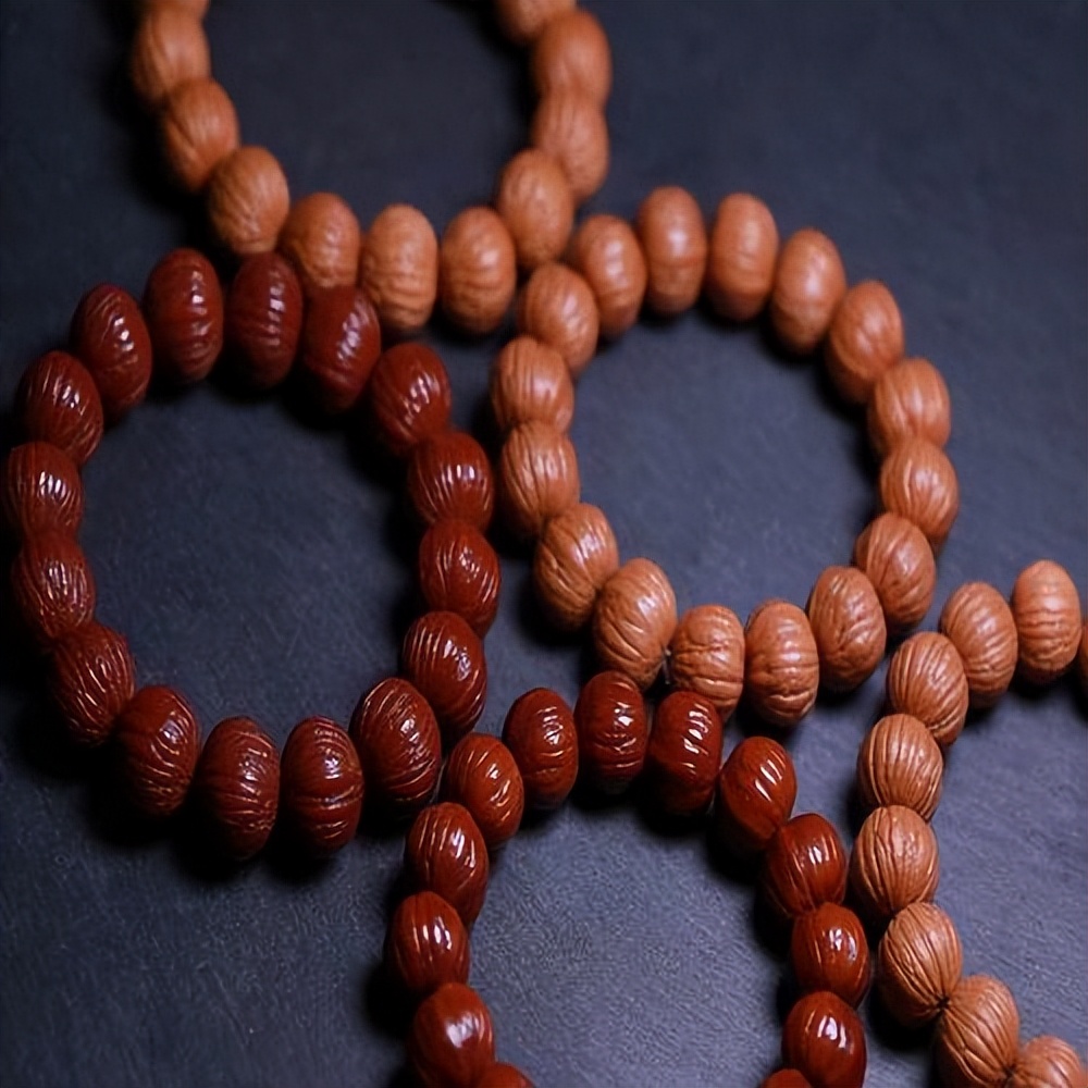 小核桃手串大约盘多长时间能包浆,小核桃手串如何快速包浆