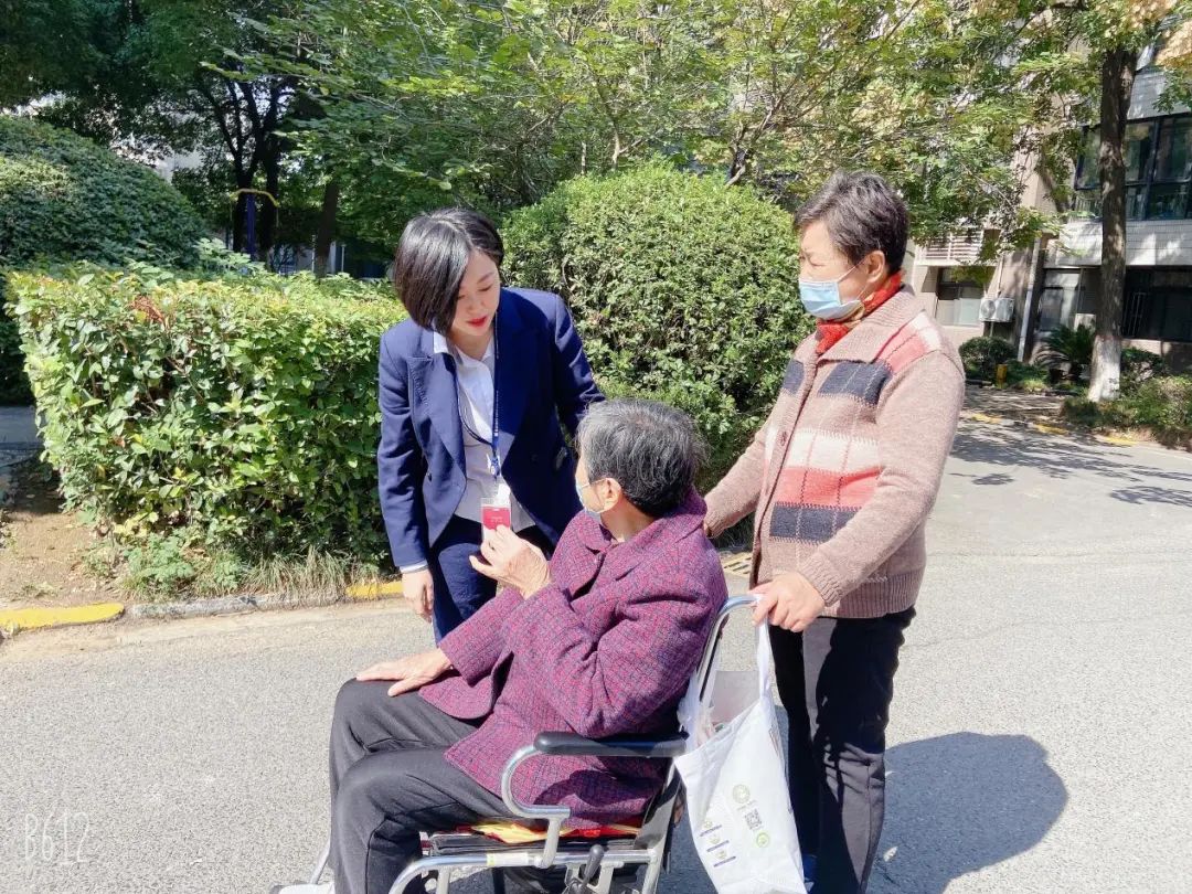 鑫动时刻和平小店多少钱,鑫动时刻衣服