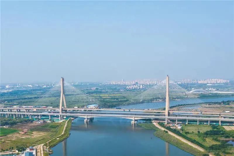 回首过去那段峥嵘岁月,回望过去一年的精彩瞬间