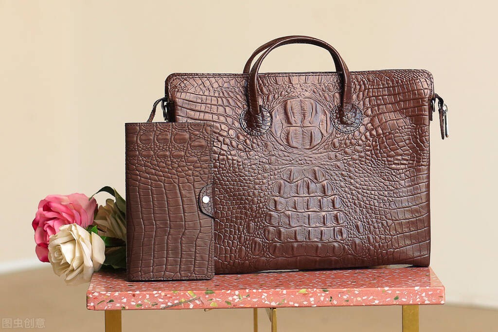 怎么分辨人造皮革,教你用一滴水辨别真皮和人造皮革