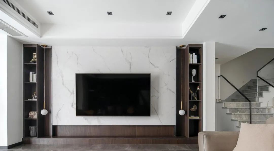 电视背景墙用啥高端大气上档次,电视背景墙用什么材质最简单大气