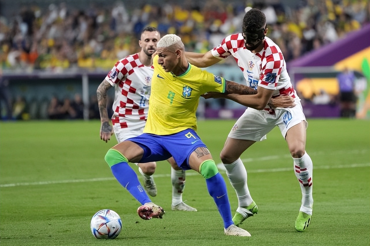 巴西主帅蒂特谈巴西淘汰,专家揭秘巴西屡屡惨败内幕