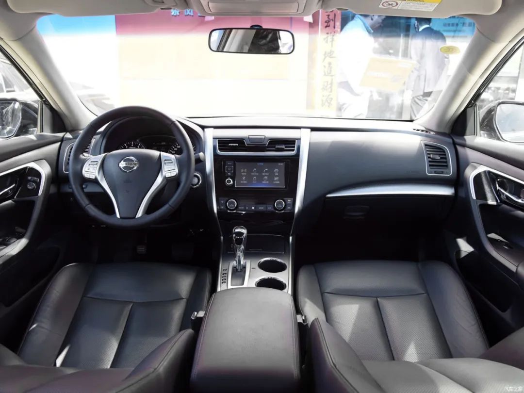 二手天籁11万左右,郑州市二手日产天籁车2万元左右