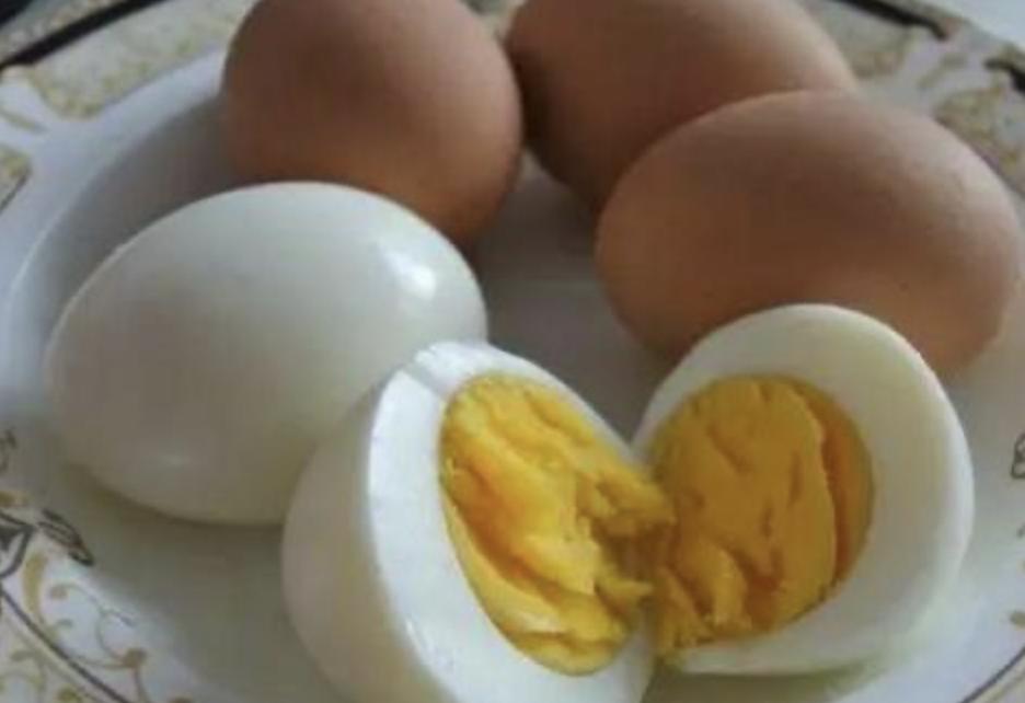 每天早晨一个水煮鸡蛋对肝的好处,每天早上吃2个鸡蛋对肝有损害吗