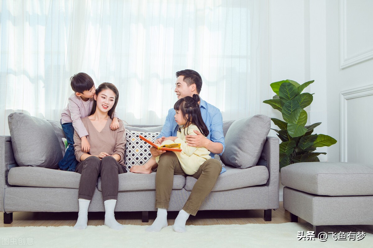 小孩老是黏着妈妈怎么办,宝宝断奶成功后整天黏着妈妈哭闹