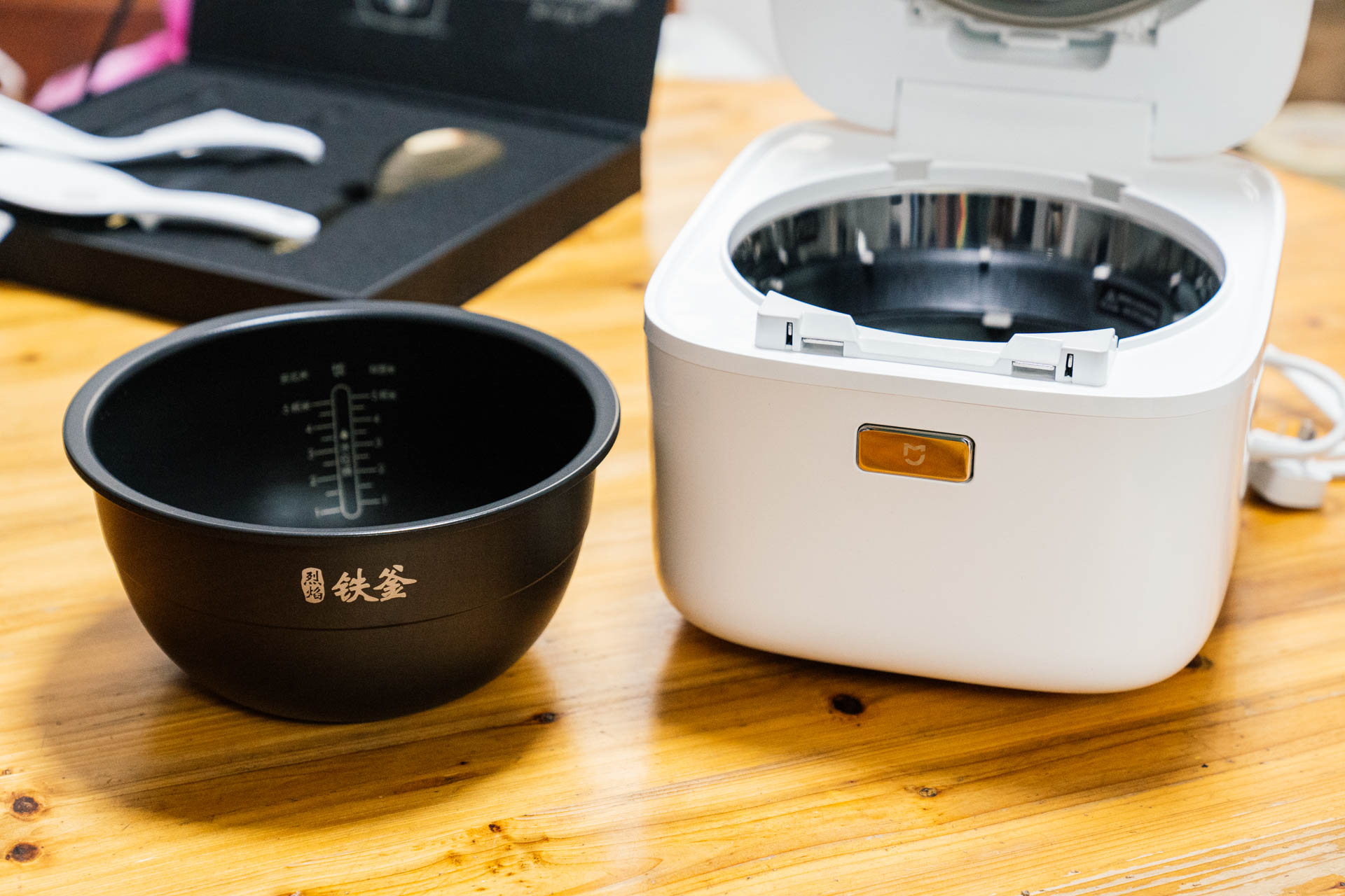 米家电饭煲1s对比微压电饭锅,米家压力电饭煲1s价格