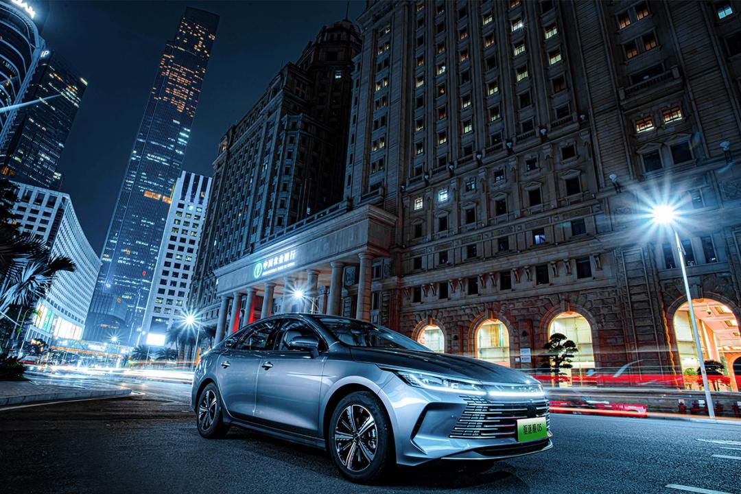 比亚迪驱逐舰05dm-i路首试,比亚迪驱逐舰05属于a级车吗