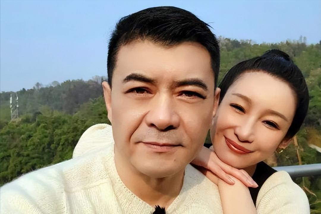 王珂破产欠四亿，刘涛找到秦海璐借钱，秦海璐做的事让她很意外