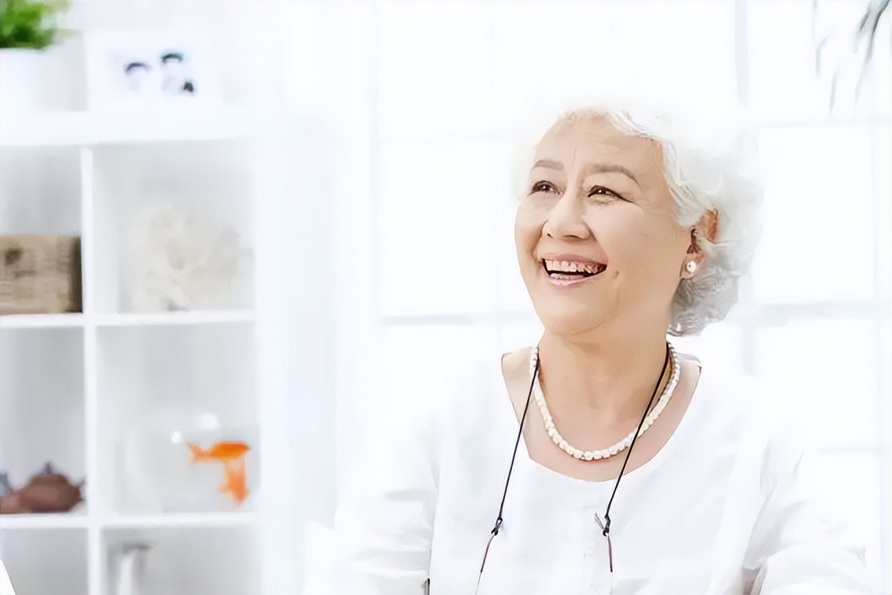 前胸后背痘痘怎么消除,前胸后背长了痘痘日常卫生要重视