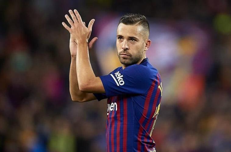 442评选足坛十大左后卫,442评出的足坛现役十大前锋