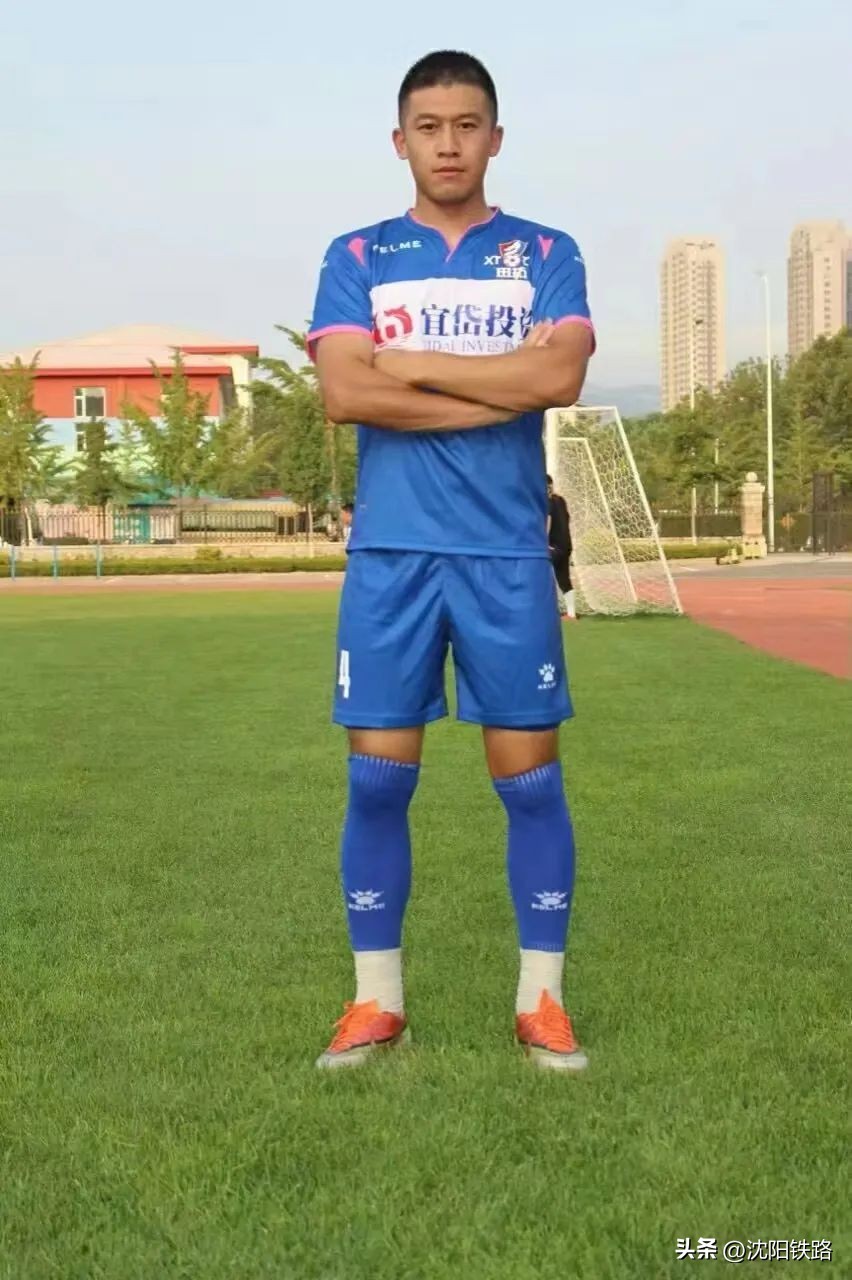 这群足球老铁，身手不凡！