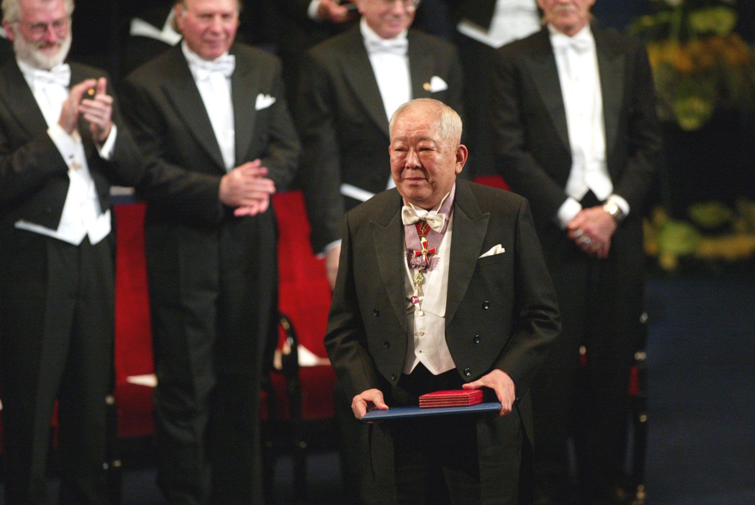 日本为什么在地下储存5万吨纯水,揭秘日本地下储存5万吨超纯水