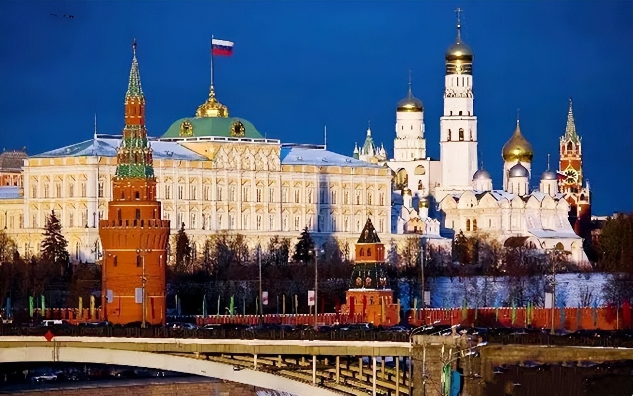 西方高科技禁运卡住了俄军，却卡不住中国，原因不是简单一两条