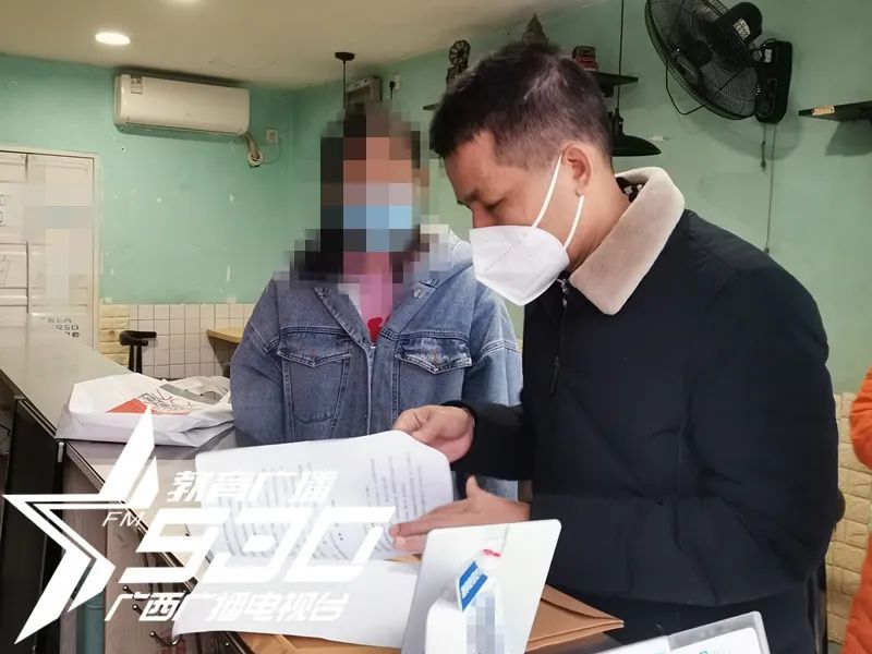 女子加盟连锁奶茶店，一整年都没订过一桶果糖？总部：她违约，押金不退