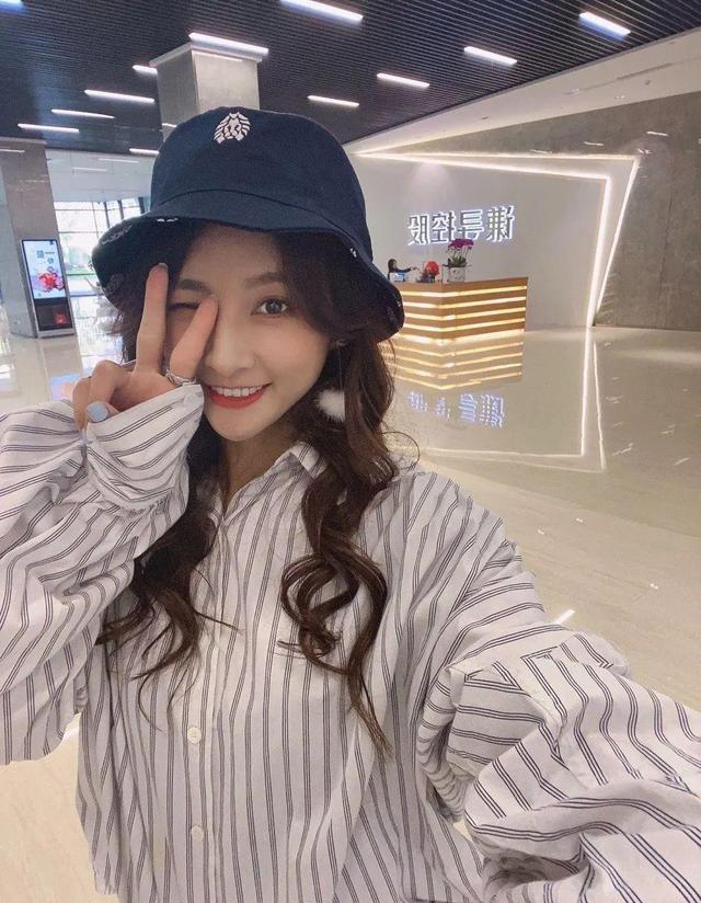 女篮颜值天花板李梦,女篮王思雨成长之路