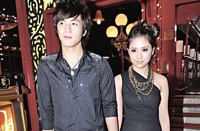 赌王何超莲吴克群视频,吴克群何超莲差几岁