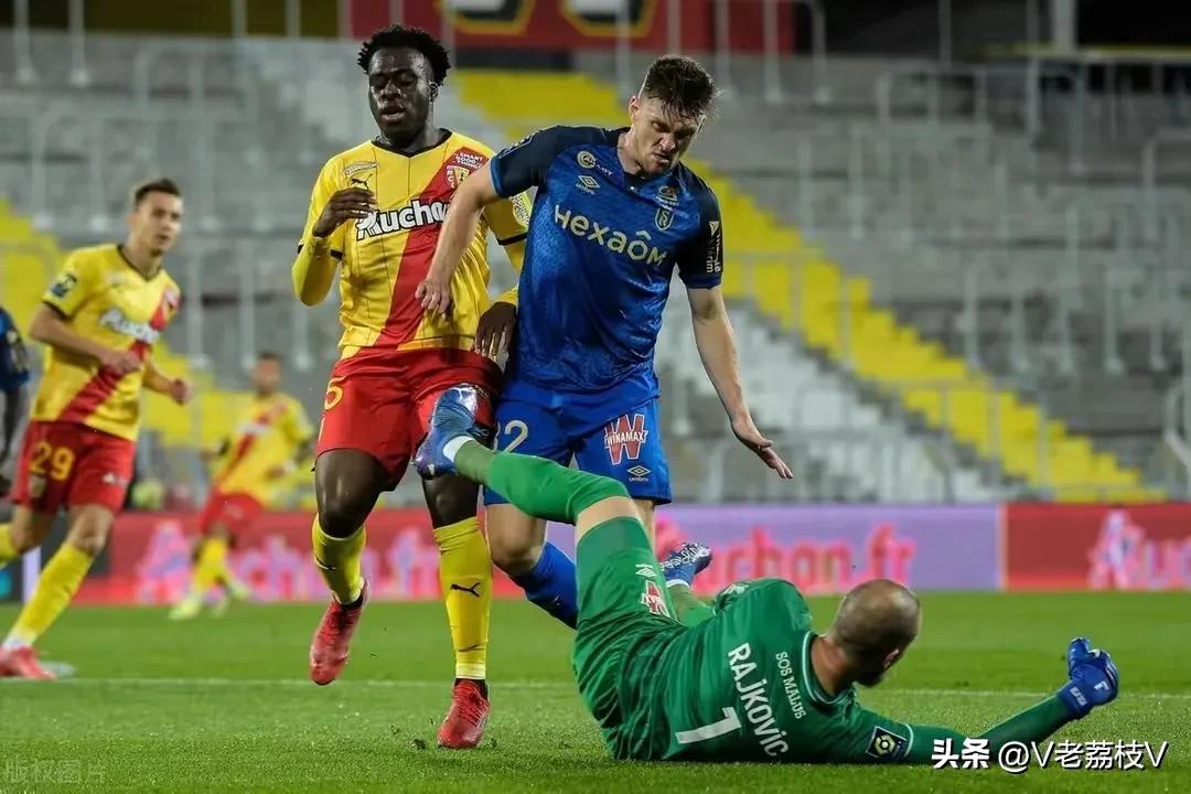 胜负彩22期即时比分直播,胜负彩24068期历史交战记录