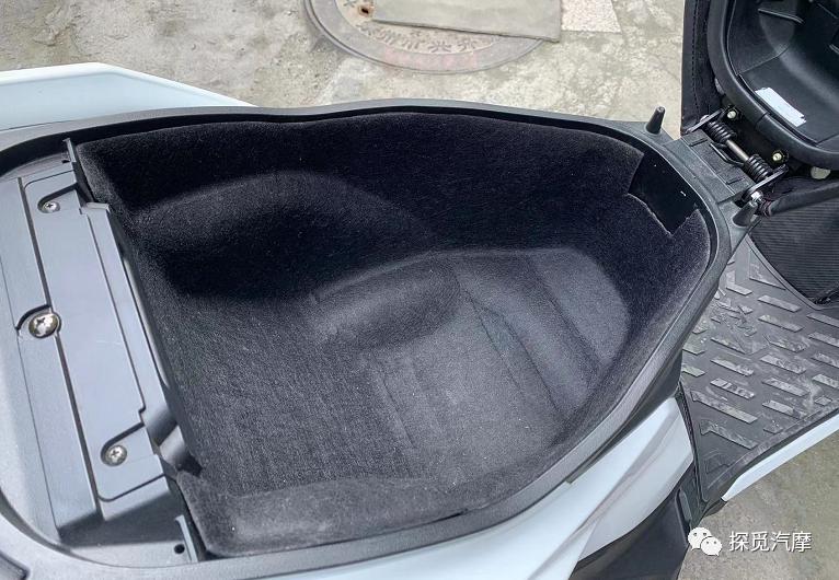 光阳krv180对比三阳drg158,雅马哈nvx155和三阳drg158