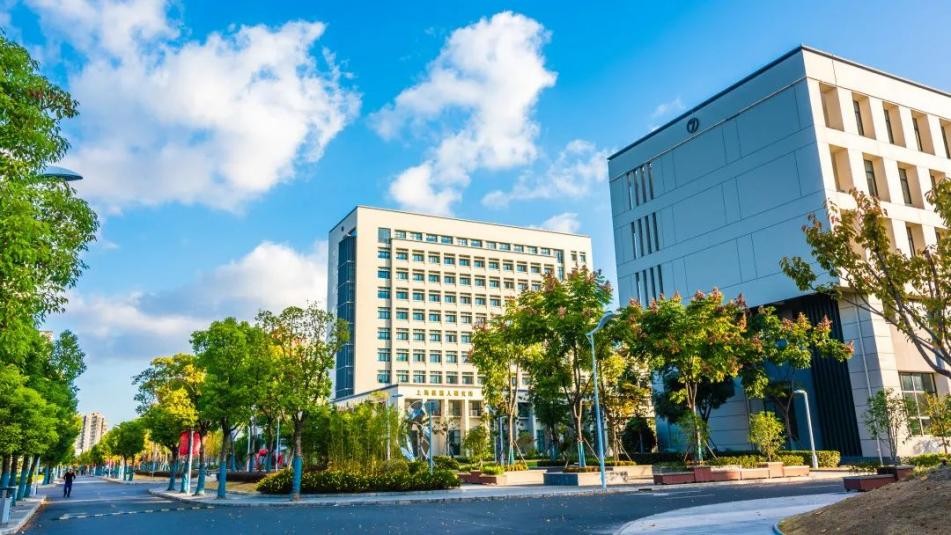 官宣!教育部最新通知:上海大学25个专业入选一流本科专业建设点!