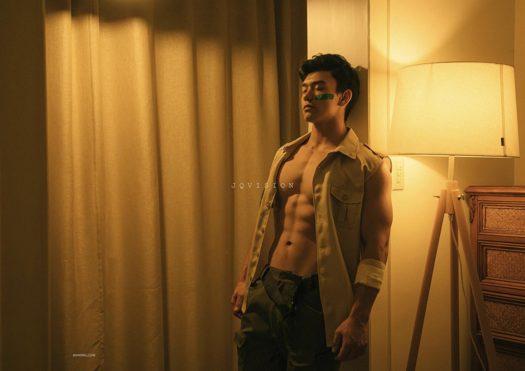 小励律曾浩然：肉球变型男