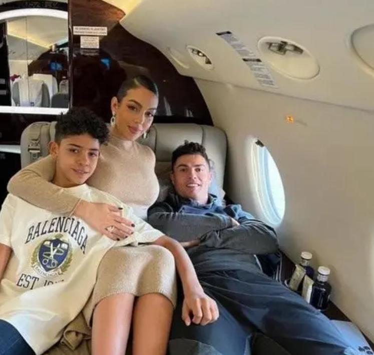 c罗12岁有多高,c罗12岁的儿子多高