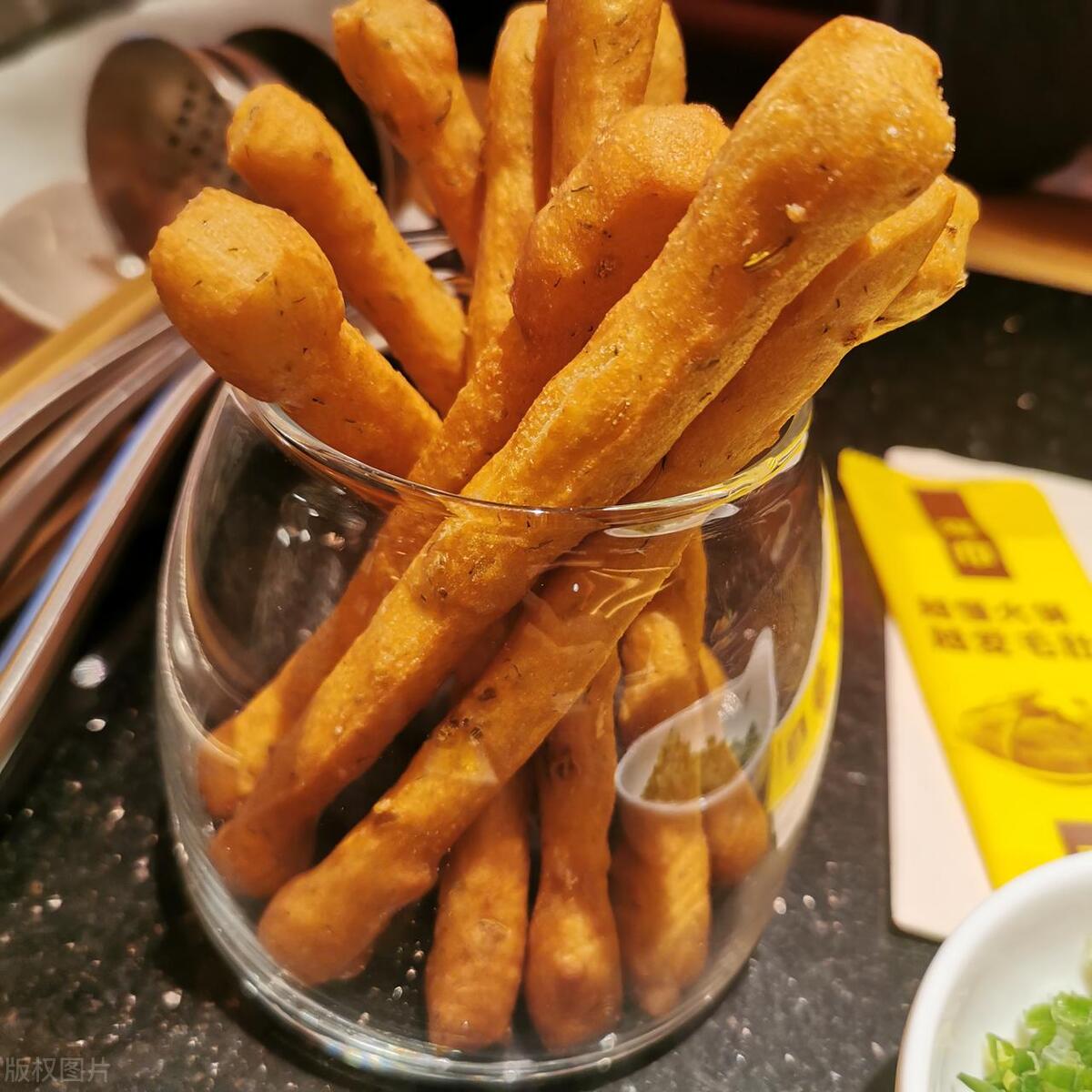 最出名的火锅店是什么,全国火锅店排名第一的是什么