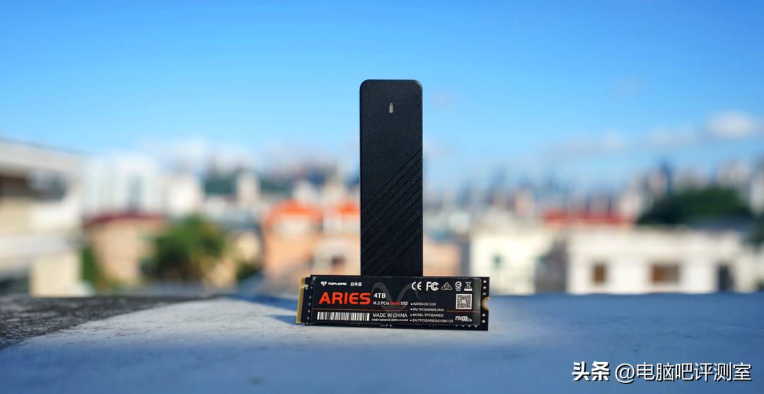 【整个花活】4T移动系统盘！+AMD全家桶装机