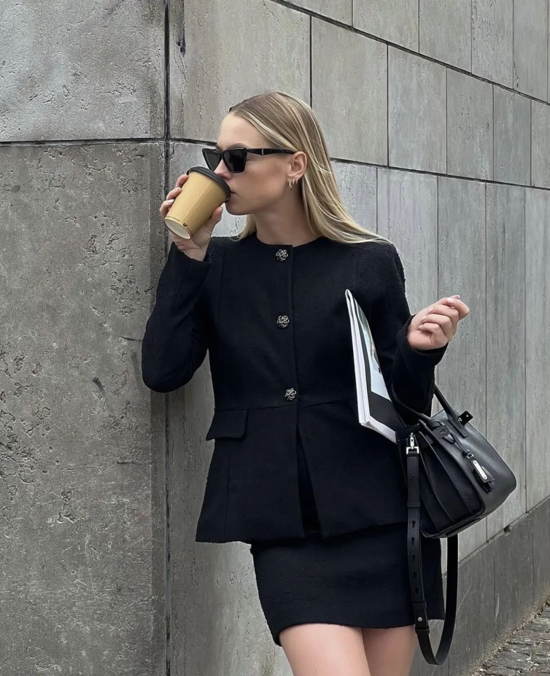 穿黑色套装,秋冬穿黑色套装