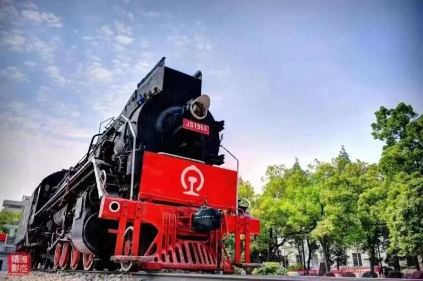 火爆！中南大学一年举办2685场招聘会，获评“就业典范”！